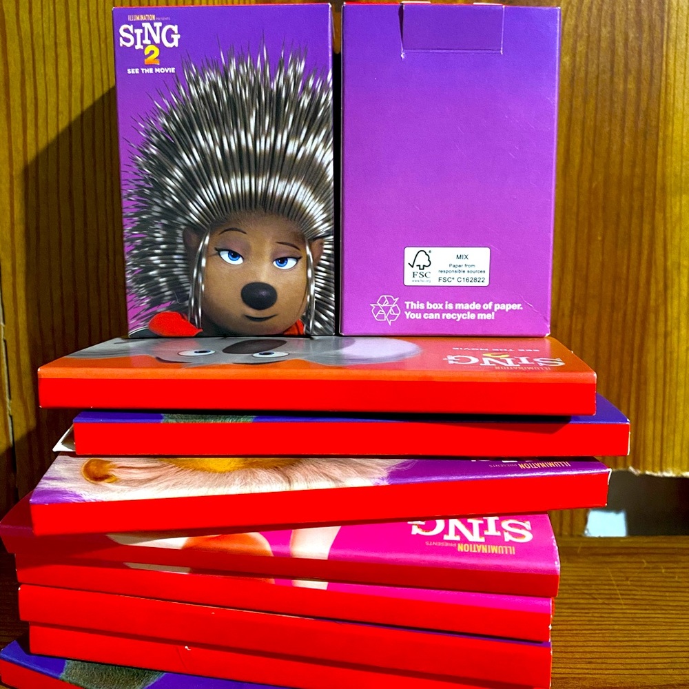 Sing 2 McDonald’s toys